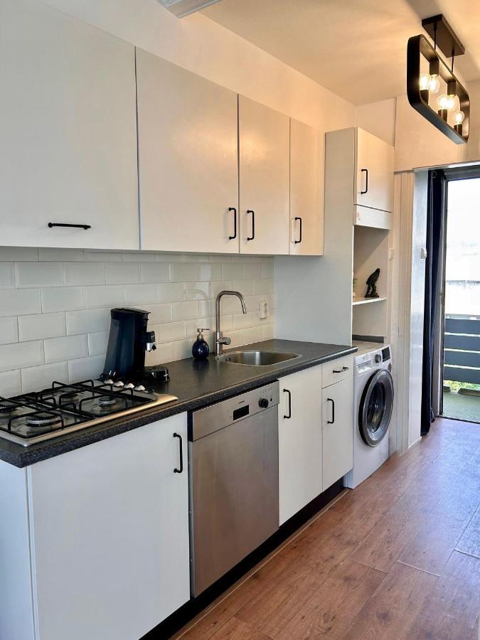Amsterdam Beach Apartment 50, Incl Parking Zandvoort Bagian luar foto
